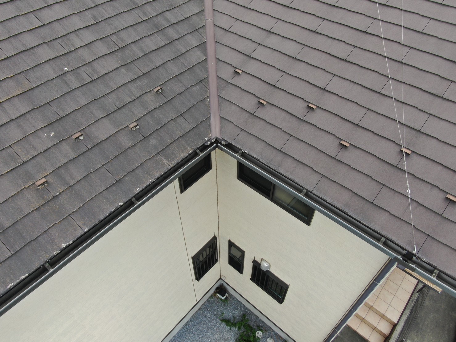 外壁塗装 屋根塗装　外壁リフォーム　塗り替え　コロニアル