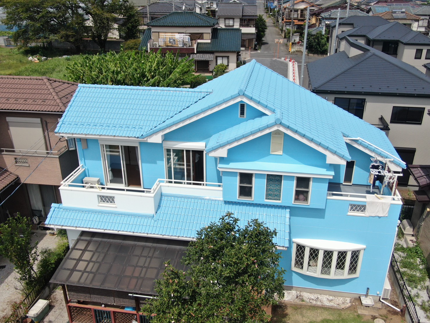 外壁塗装　屋根塗装　漆喰工事　クロス貼り換え　塗り替え　外壁リフォーム
